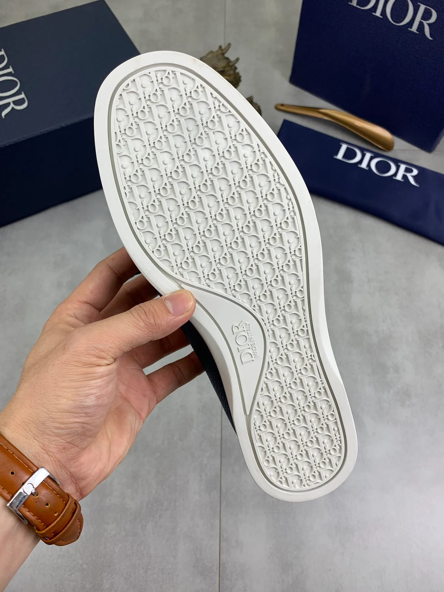 Men's shoes 💰P542 New 💰Higher version 💎💎💎Dior original 1:1 replica! Top Italian purchasing agent! Men's business casual leather shoes, original imported calfskin upper, ultimate texture, gentleman style, imported water-dyed cowhide inside, top-quality original Italian rubber outsole, first-class workmanship, top quality! Size: 39-44 (38 45 customized) 4️⃣ colors available